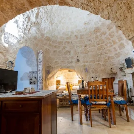 Trullo Tranquillo * San Michele Salentino